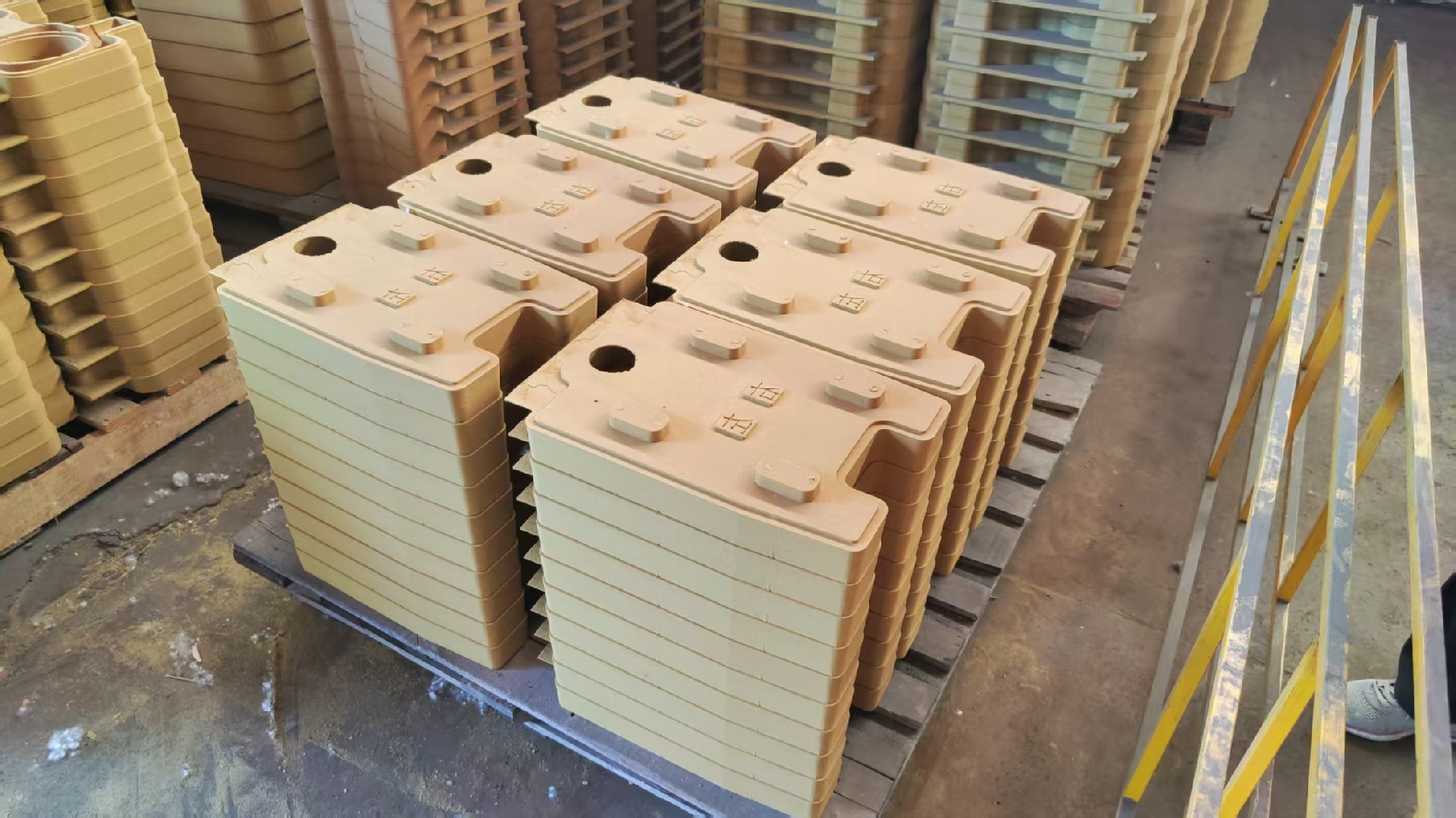 濟(jì)南鑄造加工廠-覆膜砂工藝案例.jpg